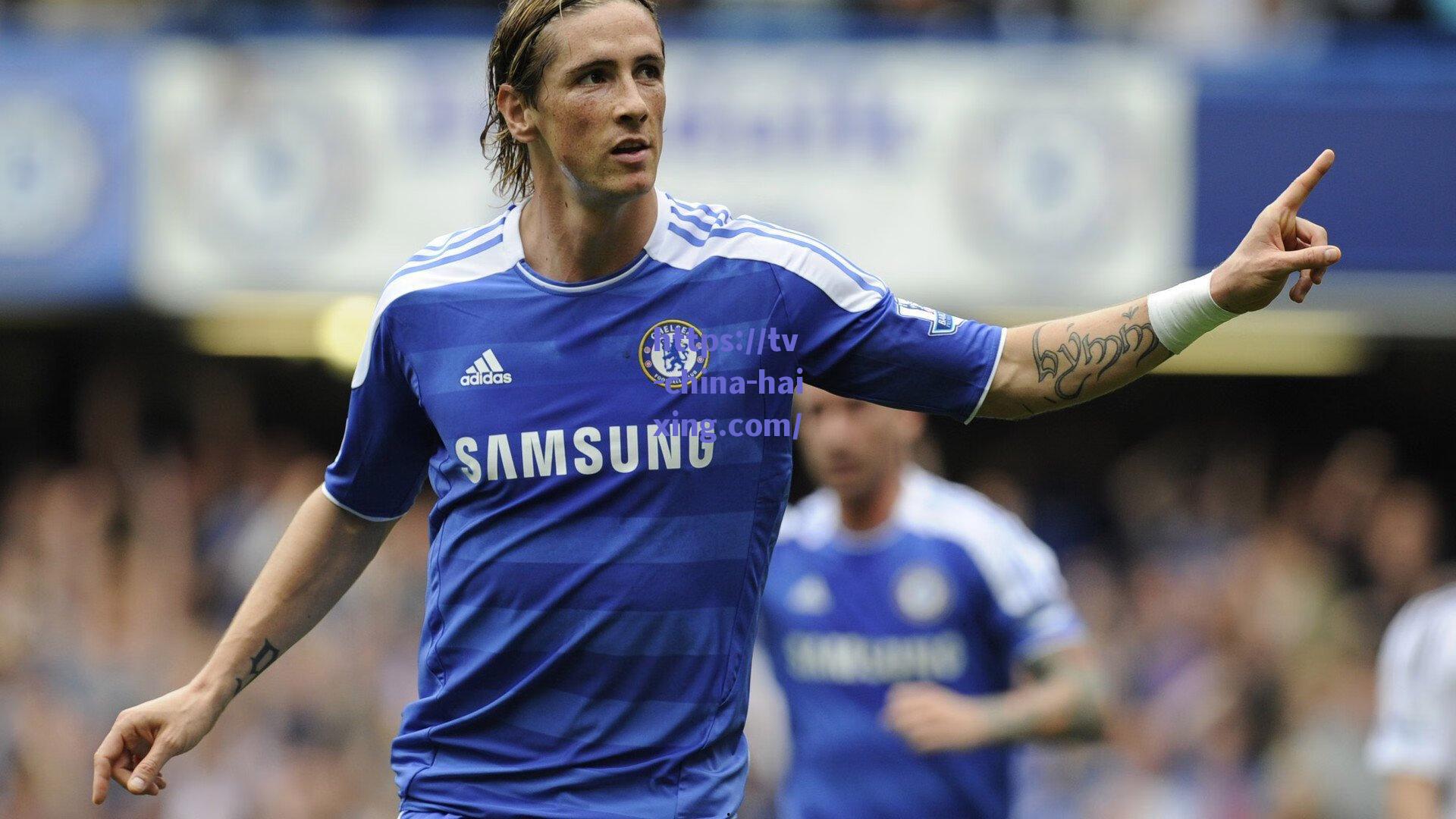 青训之星王钰栋倒地争议未判，塞鸟精准横传徒留遗憾